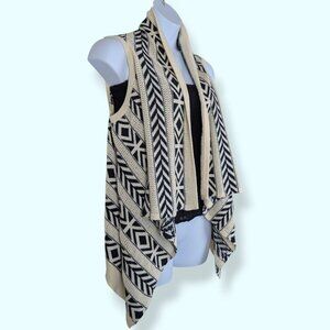 Woolrich Sleeveless Open Front Sweater